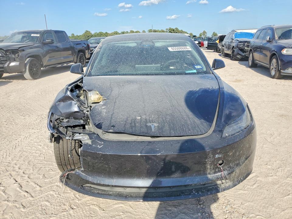 Zdjęcie 5 z aukcji – 2024 TESLA MODEL 3 z VIN 5YJ3E1EA0RF861232
