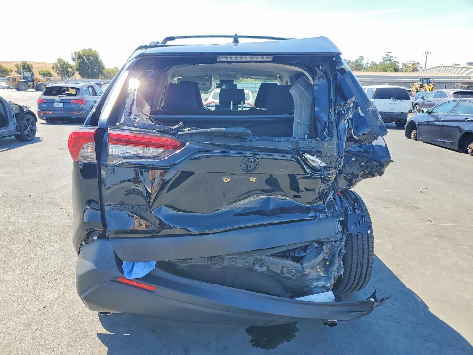 Photo 6 from auction – 2019 TOYOTA RAV4 with VIN JTMH1RFV2KJ008640