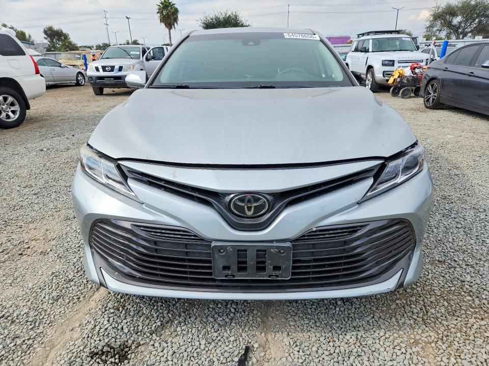 Photo 5 from auction – 2020 TOYOTA CAMRY with VIN 4T1C11AK3LU936008