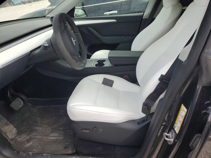 Снимка 7 от търг – 2025 TESLA MODEL Y с VIN 7SAYGAEE3SF269478