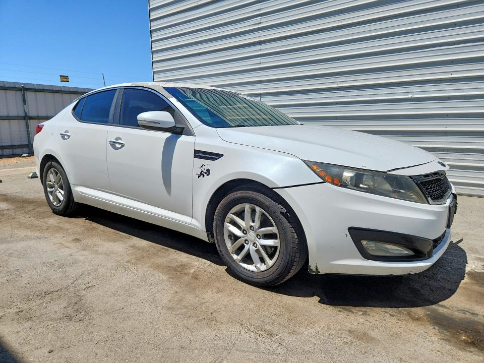 Photo 4 from auction – 2013 KIA OPTIMA with VIN 5XXGM4A71DG252284