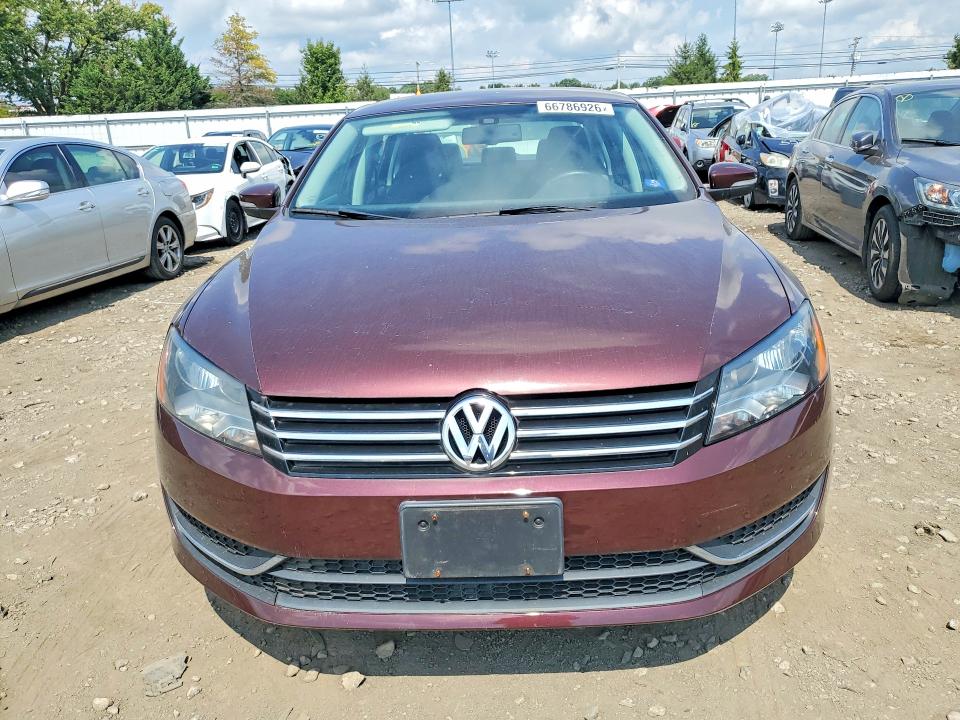 Photo 5 from auction – 2013 VOLKSWAGEN PASSAT with VIN 1VWBP7A31DC059792