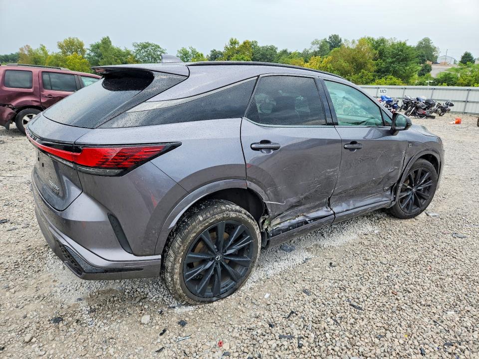 Photo 3 from auction – 2023 LEXUS RX with VIN 2T2BCMEA2PC004362