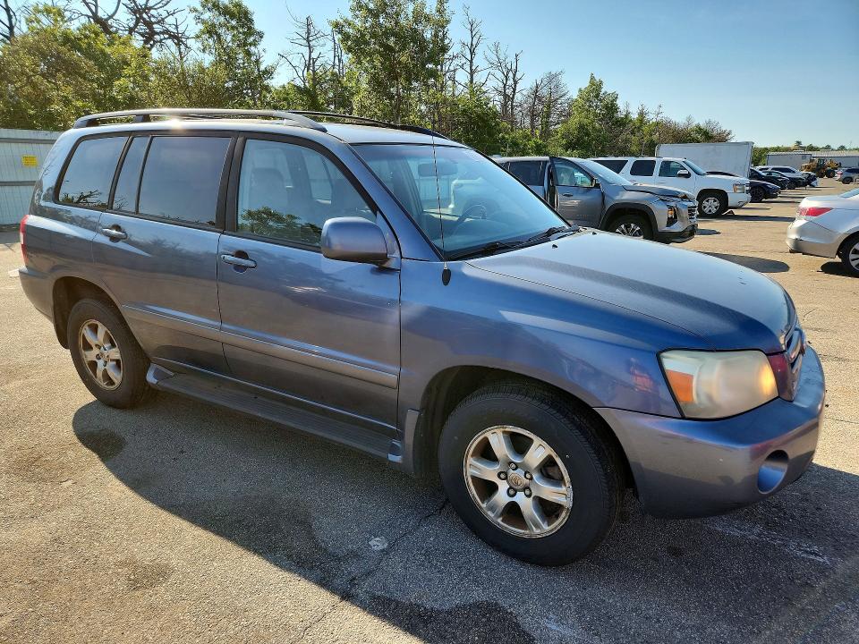 Photo 4 from auction – 2004 TOYOTA HIGHLANDER with VIN JTEEP21A940007678