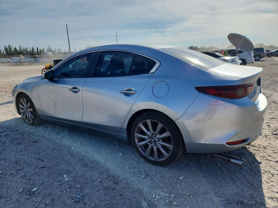 Photo 2 from auction – 2020 MAZDA 3 with VIN 3MZBPACL6LM129682
