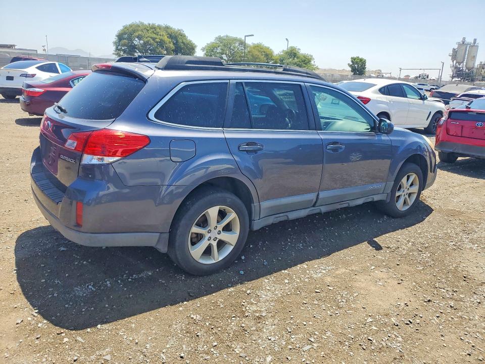 Photo 3 from auction – 2014 SUBARU OUTBACK with VIN 4S4BRBCCXE3203883