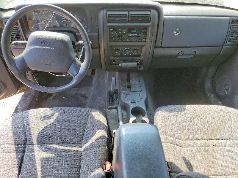 Photo 8 from auction – 2000 JEEP CHEROKEE with VIN 1J4FF48S9YL263467