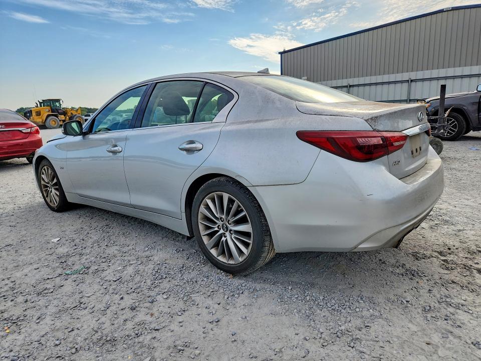 Photo 2 from auction – 2018 INFINITI Q50 with VIN JN1EV7AR1JM436981