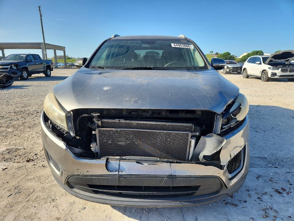 Photo 5 from auction – 2016 KIA SORENTO with VIN 5XYPG4A36GG091497