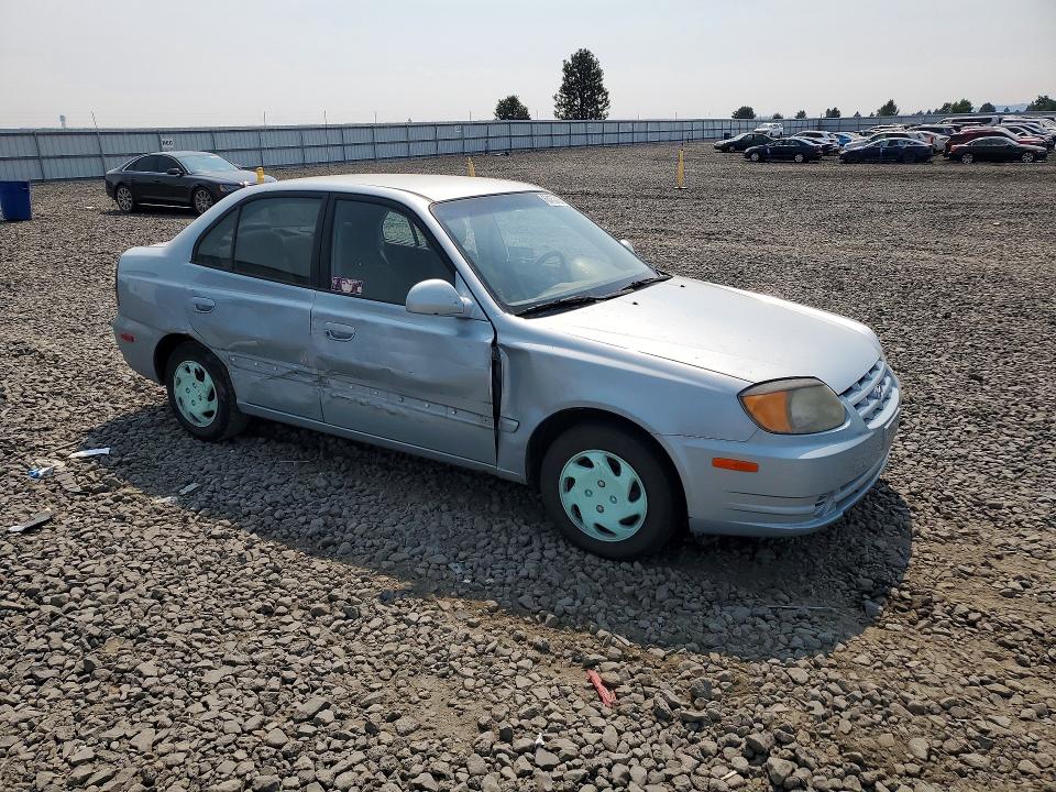 Photo 4 from auction – 2005 HYUNDAI ACCENT with VIN KMHCG45C75U615580