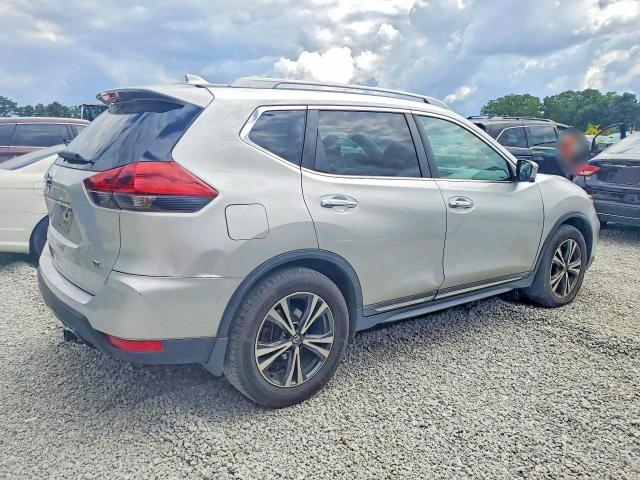 Photo 3 from auction – 2018 NISSAN ROGUE with VIN 5N1AT2MT4JC740965