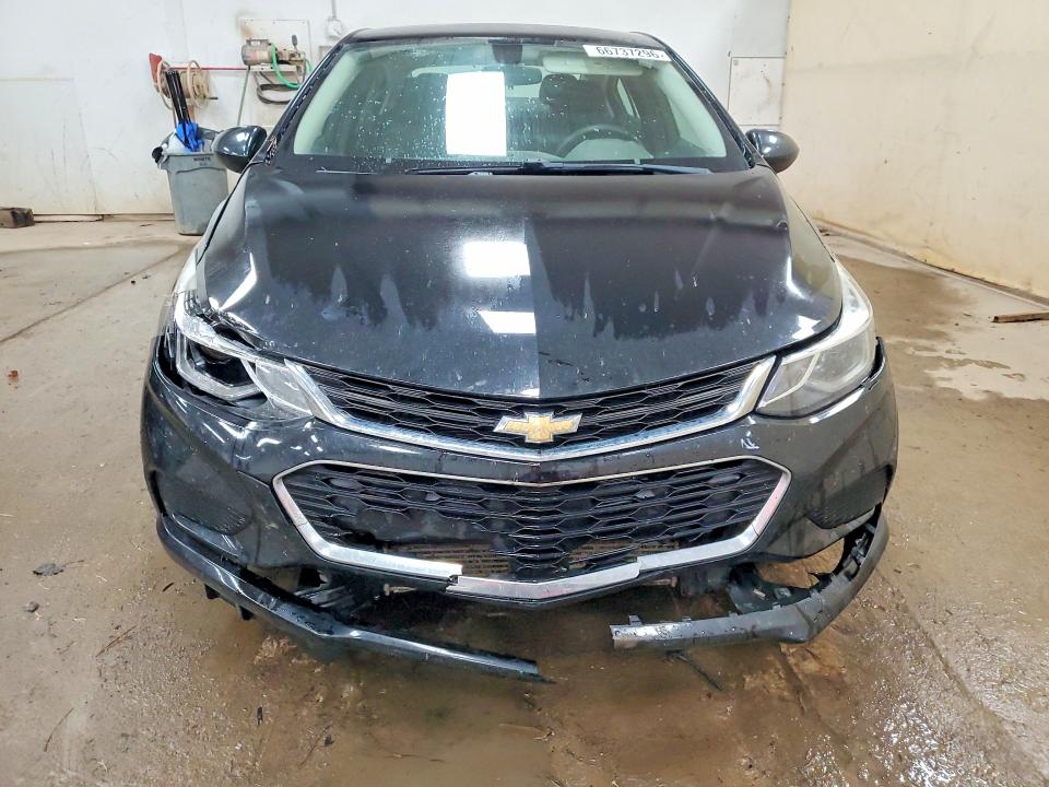 Снимка 5 от търг – 2018 CHEVROLET CRUZE с VIN 1G1BE5SM5J7182335