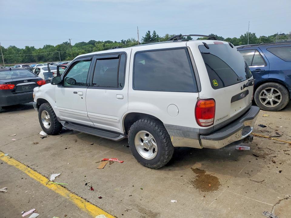 Photo 2 from auction – 2000 FORD EXPLORER with VIN 1FMZU83P2YUB60951