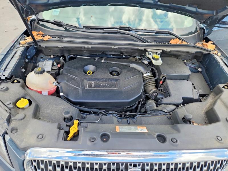 Photo 12 from auction – 2019 LINCOLN MKC with VIN 5LMCJ3C99KUL03515