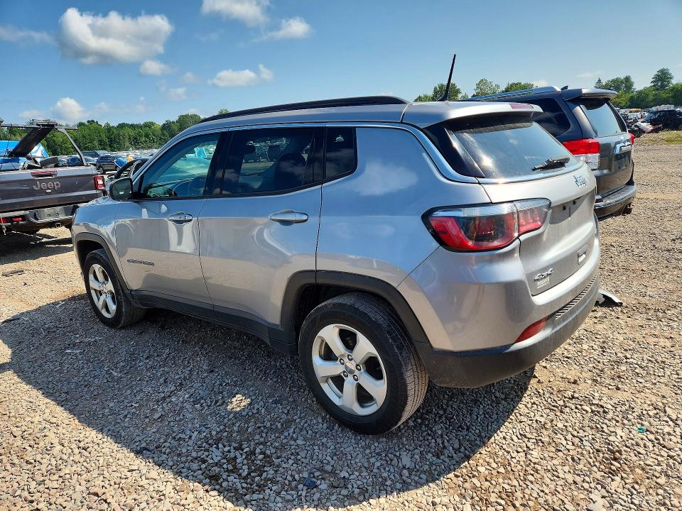 Photo 2 from auction – 2018 JEEP COMPASS with VIN 3C4NJDBB4JT153154