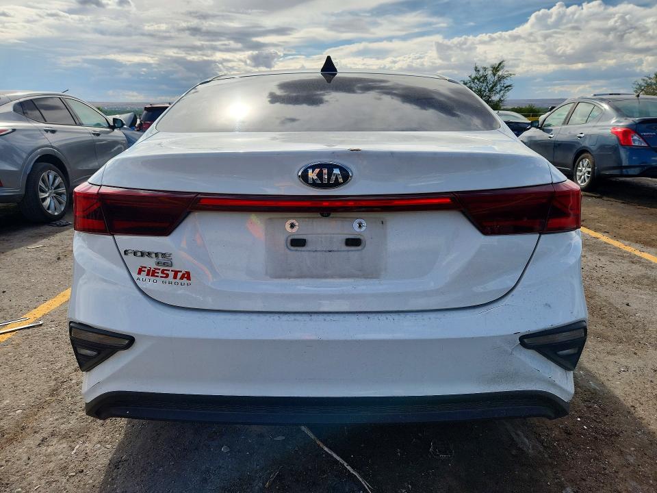 Photo 6 from auction – 2019 KIA FORTE with VIN 3KPF24AD6KE104659