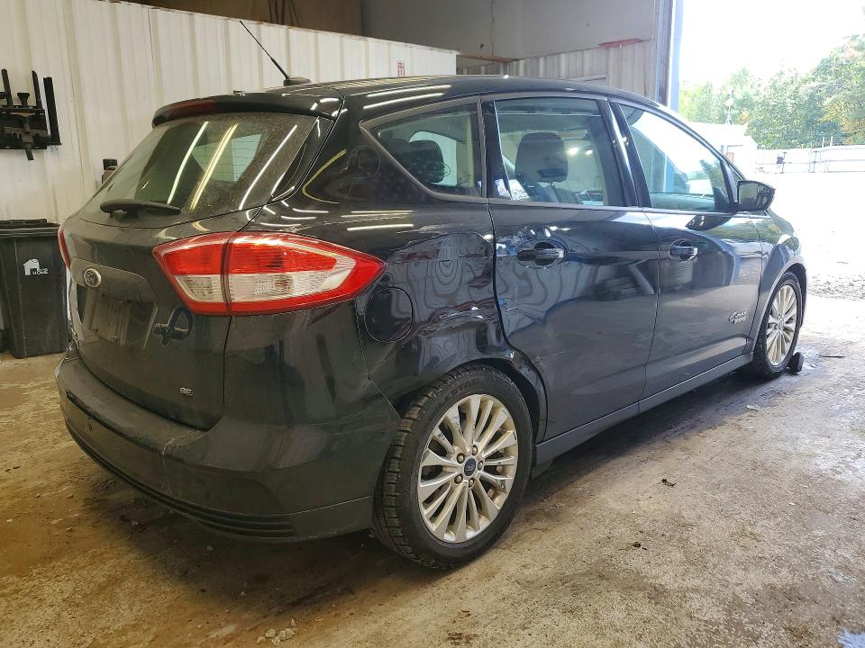 Photo 3 from auction – 2017 FORD C-MAX with VIN 1FADP5EU1HL112909