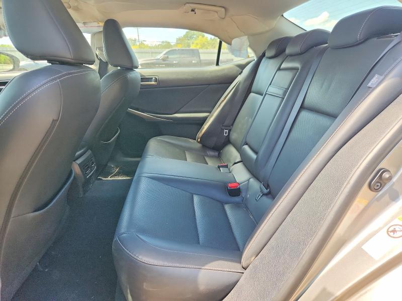 Photo 10 from auction – 2018 LEXUS IS with VIN JTHC81D23J5026473
