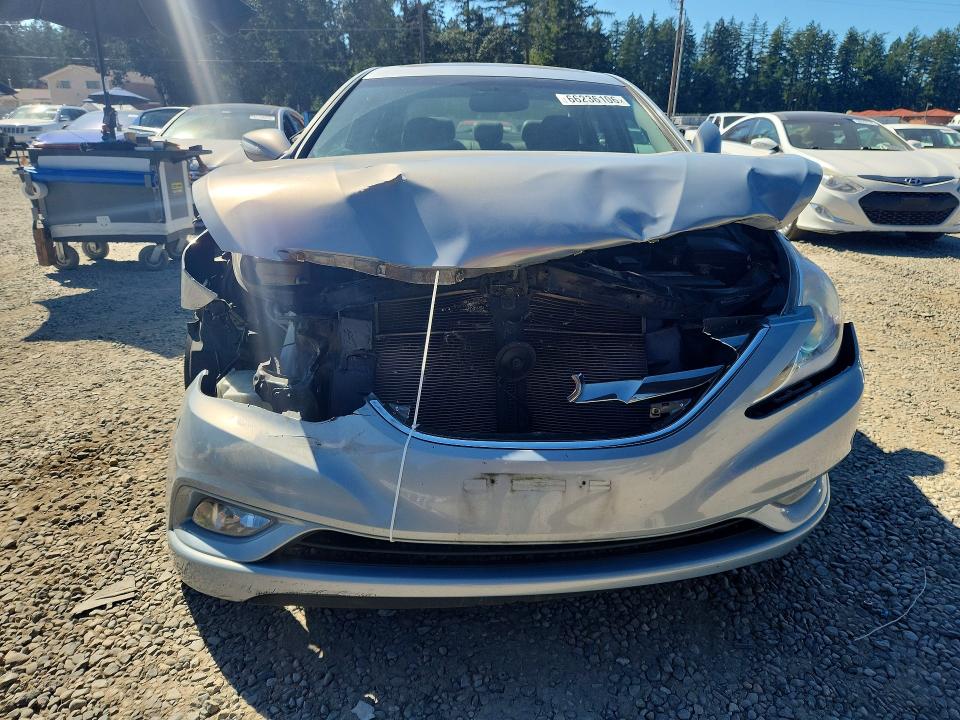 Photo 5 from auction – 2011 HYUNDAI SONATA with VIN 5NPEC4AC2BH136228
