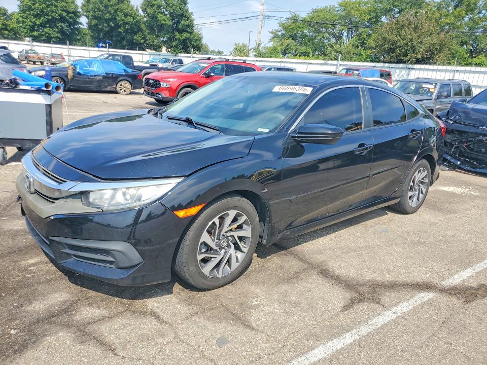 HONDA CIVIC 2017 with VIN 19XFC2F72HE063640 - Photo from auction