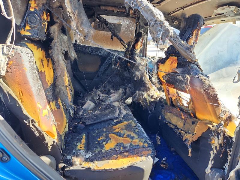 Photo 11 from auction – 2017 TOYOTA RAV4 with VIN JTMZFREV0HJ718863
