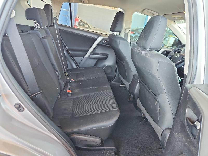 Photo 11 from auction – 2017 TOYOTA RAV4 with VIN 2T3BFREV0HW685883