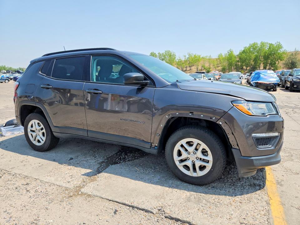 Photo 4 from auction – 2018 JEEP COMPASS with VIN 3C4NJDAB4JT270623