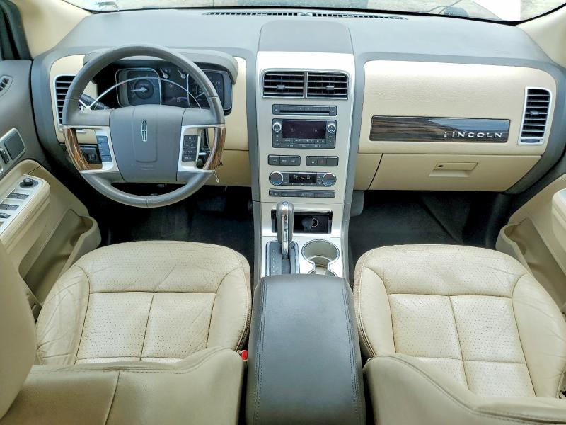 Photo 8 from auction – 2010 LINCOLN MKX with VIN 2LMDJ6JC6ABJ22047