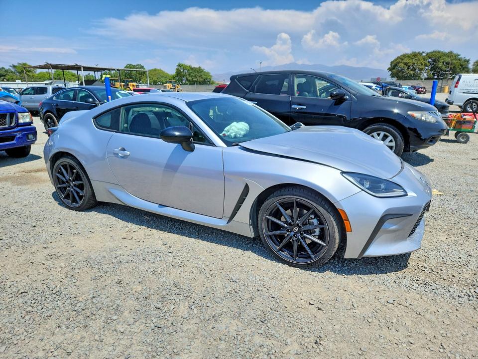 Photo 4 from auction – 2024 TOYOTA GR 86 with VIN JF1ZNBE17R9754341