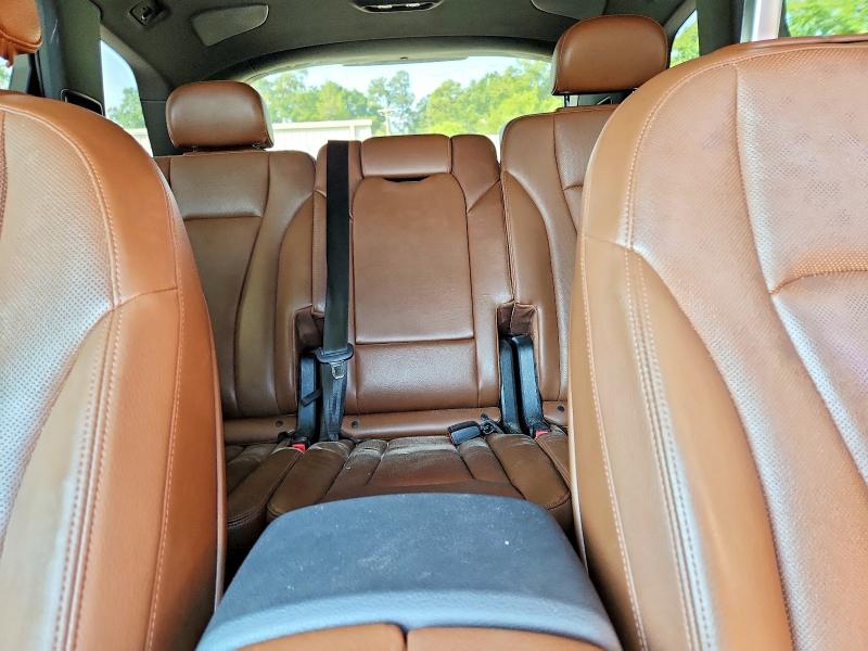 Photo 10 from auction – 2017 AUDI Q7 with VIN WA1VAAF75HD013564