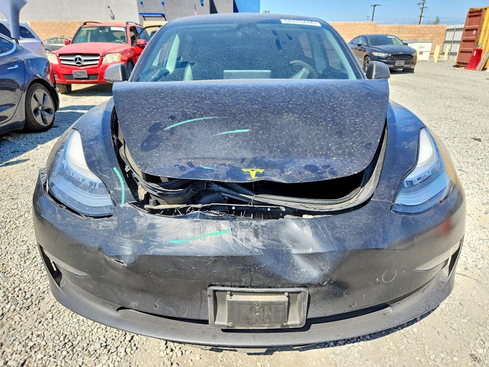 صورة رقم 5 من المزاد - 2019 TESLA MODEL 3 مع VIN 5YJ3E1EB1KF237342