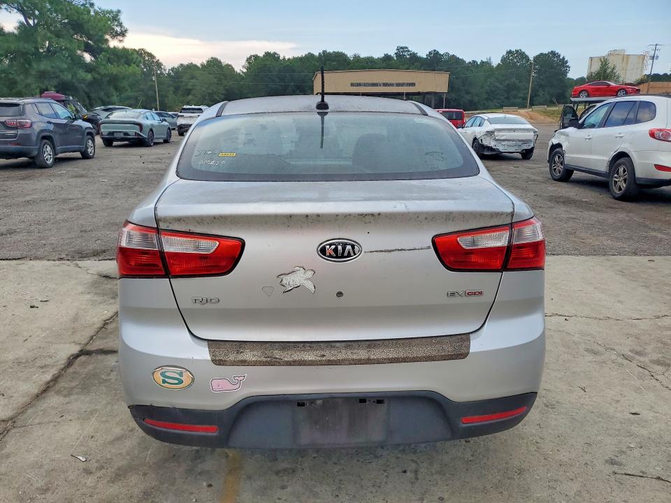 Photo 6 from auction – 2012 KIA RIO with VIN KNADN4A3XC6077346