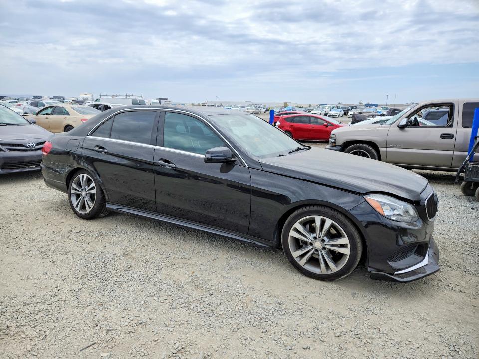 Photo 4 from auction – 2016 MERCEDES-BENZ E with VIN WDDHF5KB9GB246160