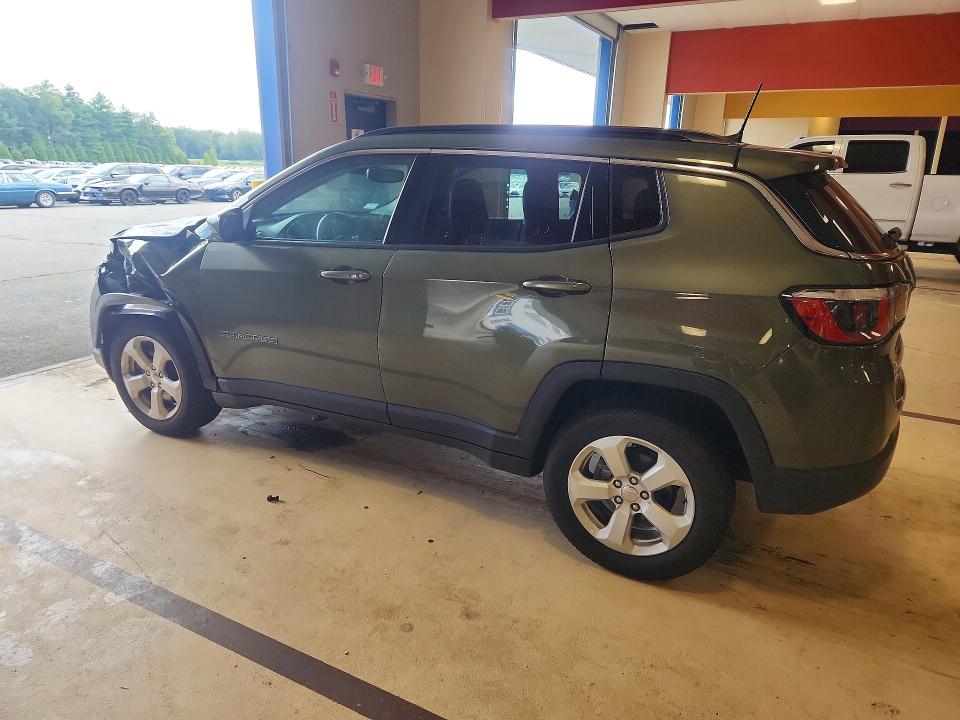Photo 2 from auction – 2019 JEEP COMPASS with VIN 3C4NJDBB8KT836198