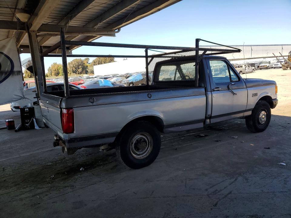 Photo 3 from auction – 1991 FORD F250 with VIN 2FTHF25H6MCA65798