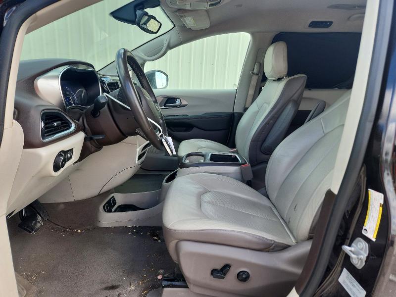 Photo 7 from auction – 2017 CHRYSLER PACIFICA with VIN 2C4RC1EG2HR684027