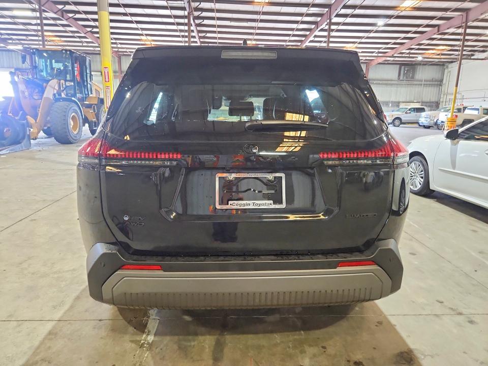Photo 6 from auction – 2026 TOYOTA RAV4 with VIN JTM6CRAV7TD321742