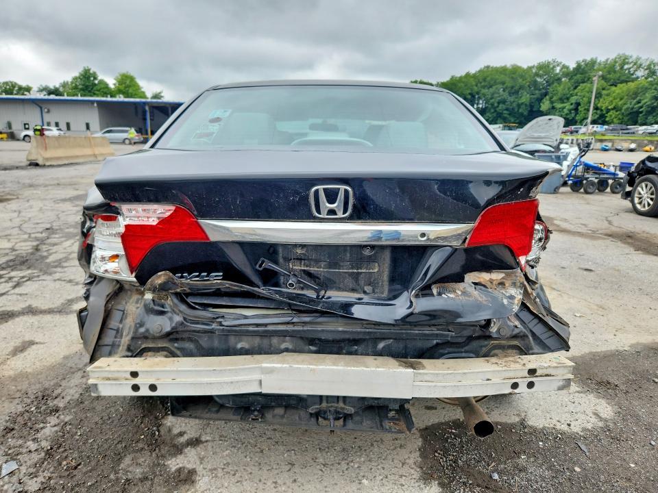 Photo 6 from auction – 2011 HONDA CIVIC with VIN 2HGFA1F56BH307219
