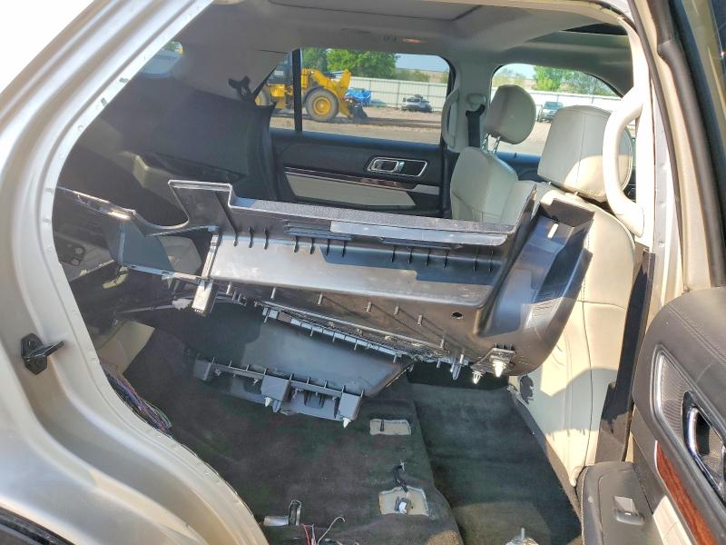 Photo 11 from auction – 2017 FORD EXPLORER with VIN 1FM5K8HT8HGD05516