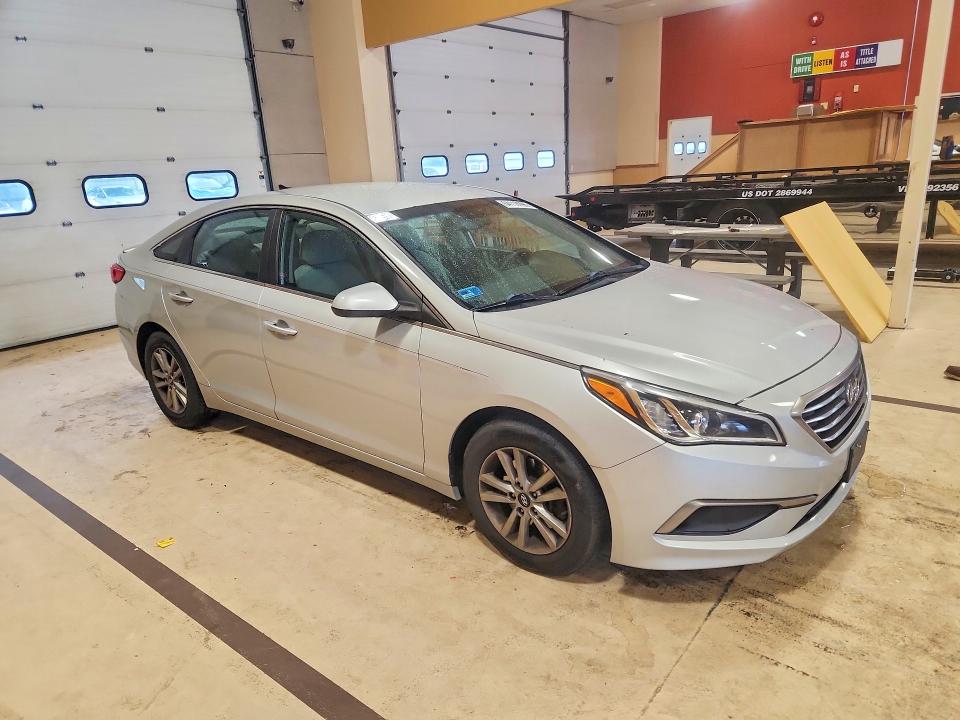 Photo 4 from auction – 2016 HYUNDAI SONATA with VIN 5NPE24AF3GH315320