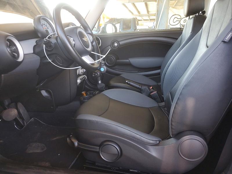 Photo 7 from auction – 2010 MINI COOPER with VIN WMWMF3C51ATZ66394