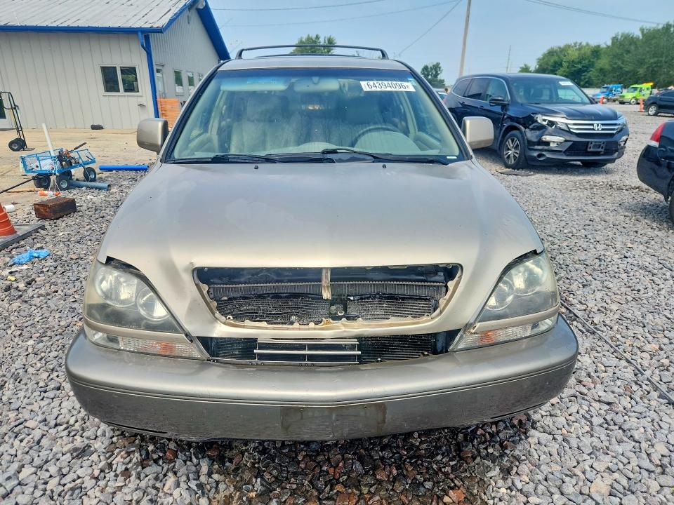 Photo 5 from auction – 1999 LEXUS RX with VIN JT6GF10U6X0026433