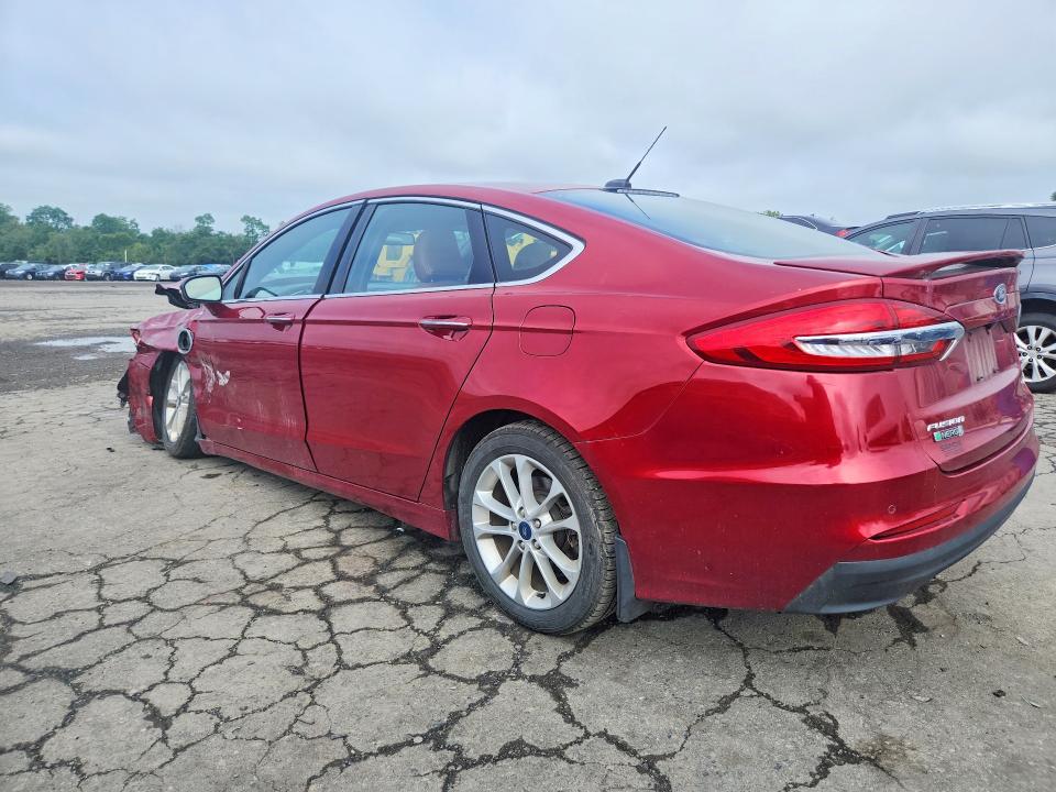 Photo 2 from auction – 2019 FORD FUSION with VIN 3FA6P0SU6KR266931