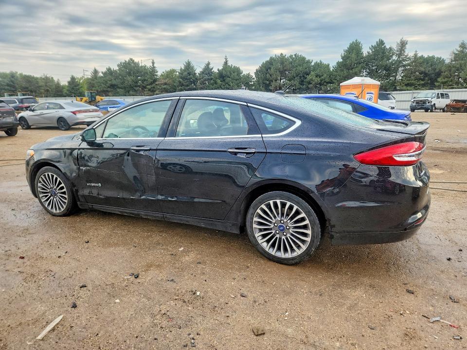 Zdjęcie 2 z aukcji – 2018 FORD FUSION z VIN 3FA6P0RU3JR139235