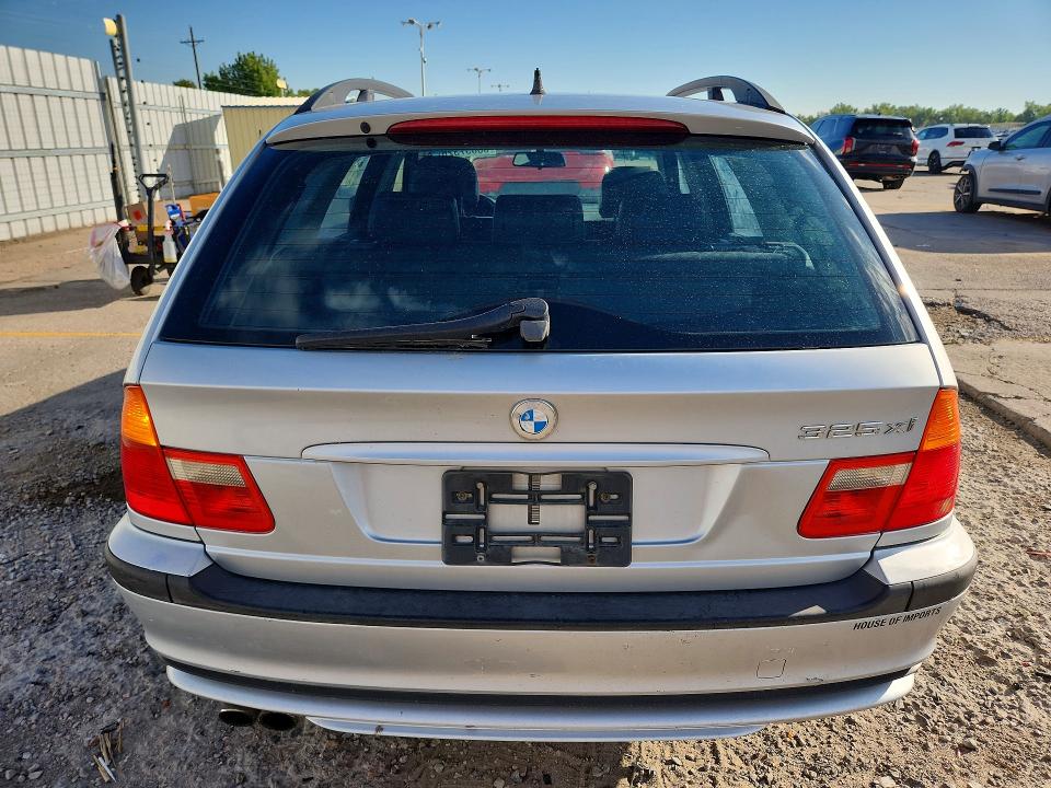 Photo 6 from auction – 2002 BMW 325 with VIN WBAEP33412PF00812