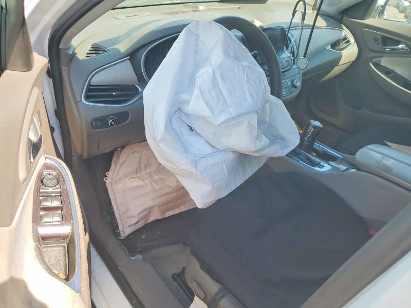 Photo 8 from auction – 2022 CHEVROLET MALIBU with VIN 1G1ZD5ST9NF106265