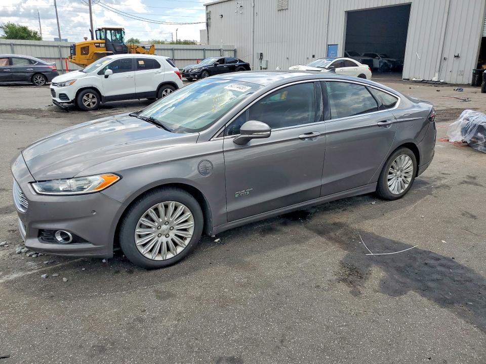 FORD FUSION 2014 with VIN 3FA6P0SU5ER288830 - Photo from auction