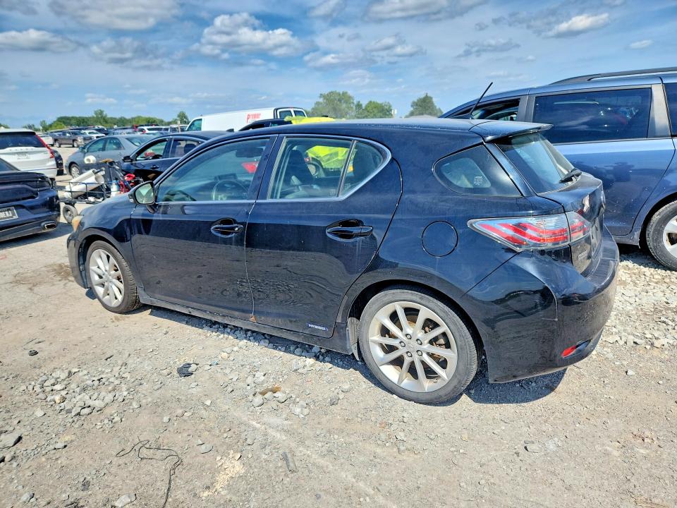 Photo 2 from auction – 2012 LEXUS CT with VIN JTHKD5BH7C2048521