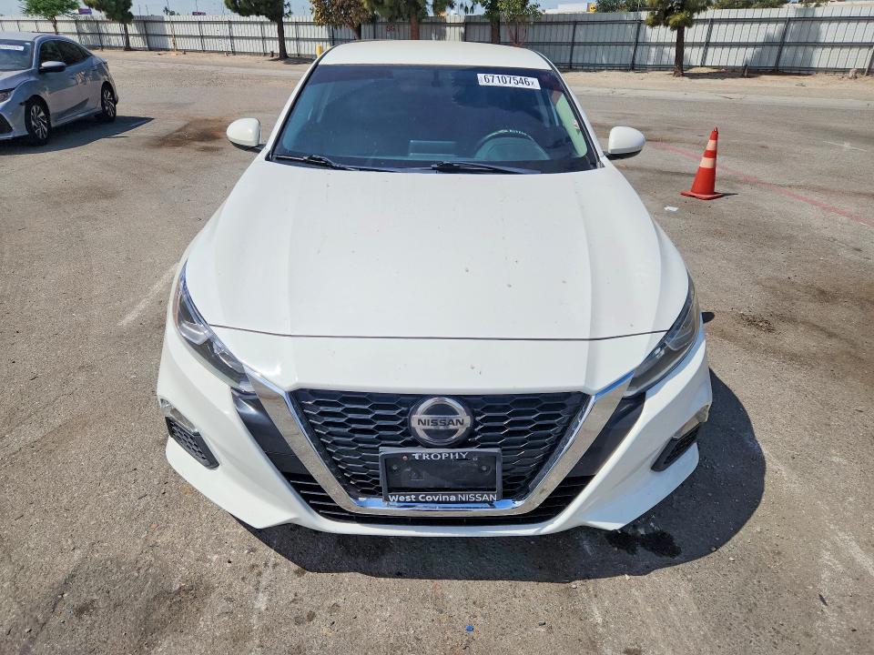Photo 5 from auction – 2019 NISSAN ALTIMA with VIN 1N4BL4BV0KN303047