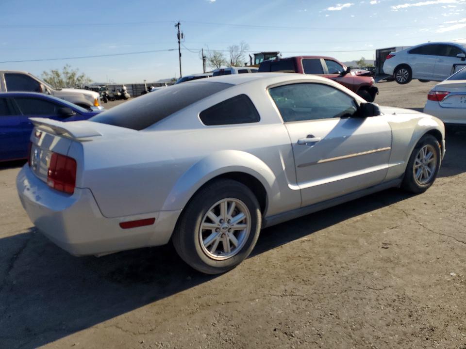 Photo 3 from auction – 2006 FORD MUSTANG with VIN 1ZVFT80N565192827